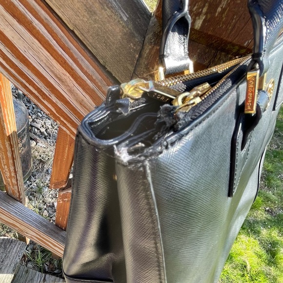 Tory Burch Robinson Double Zip Saffiano Tote - Picture 8 of 10